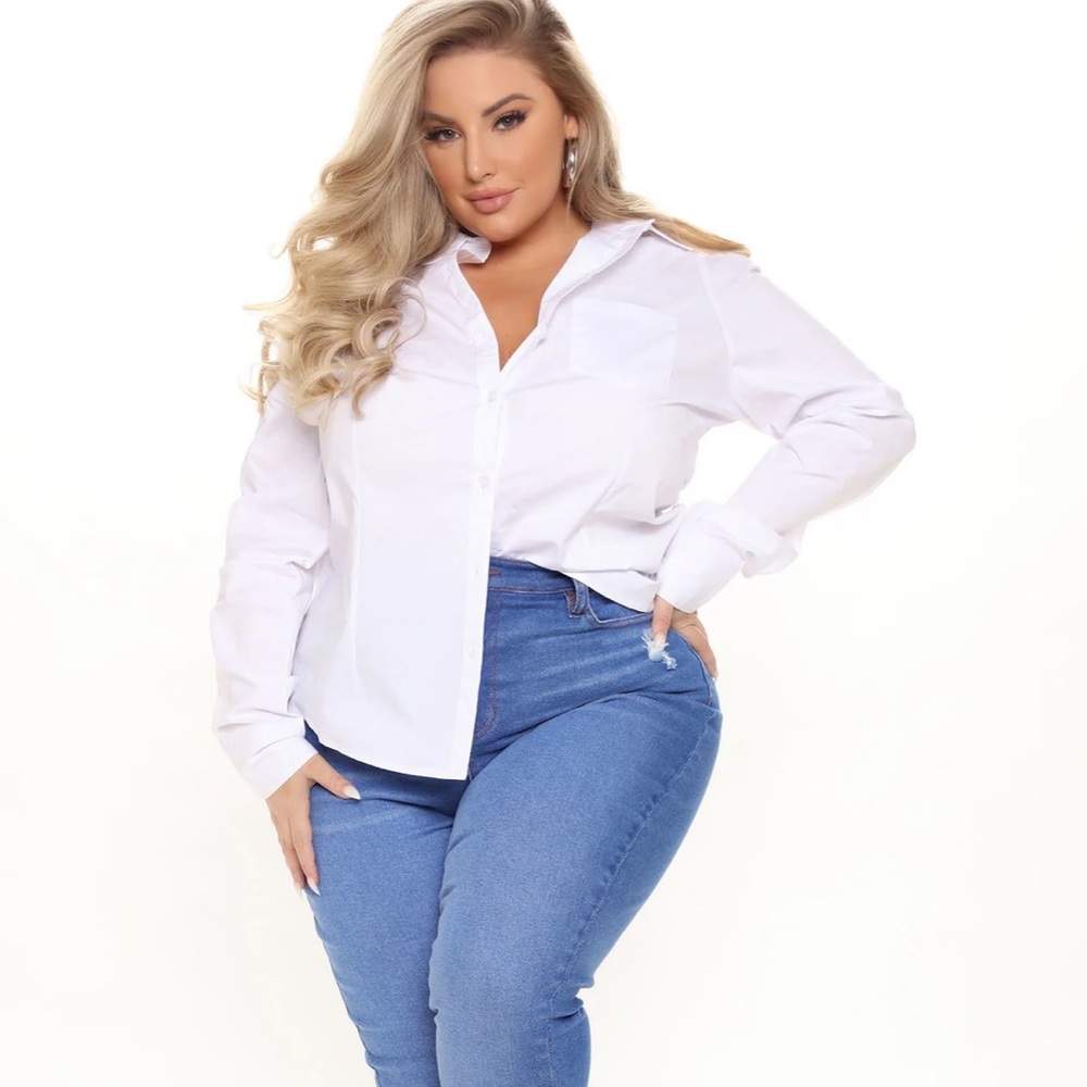 FASHION NOVA WHITE BUTTON DOWN TOP SIZE 2X